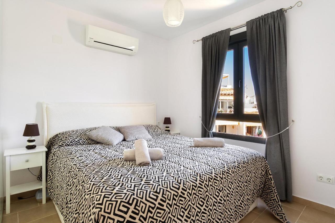 Cb Living - Cosy Loft With Terrace, Villamartin Alicante Kültér fotó